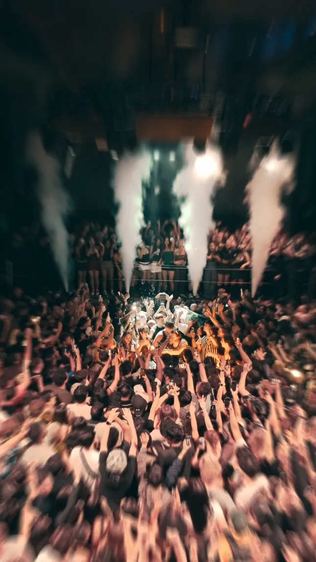 Nightclub Promo Ads for 1015 SF