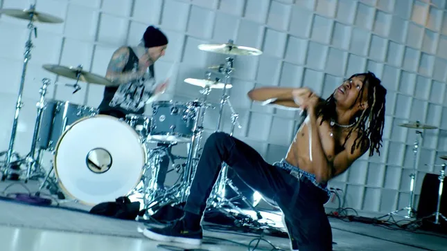 Jasiah & Travis Barker - Right Now