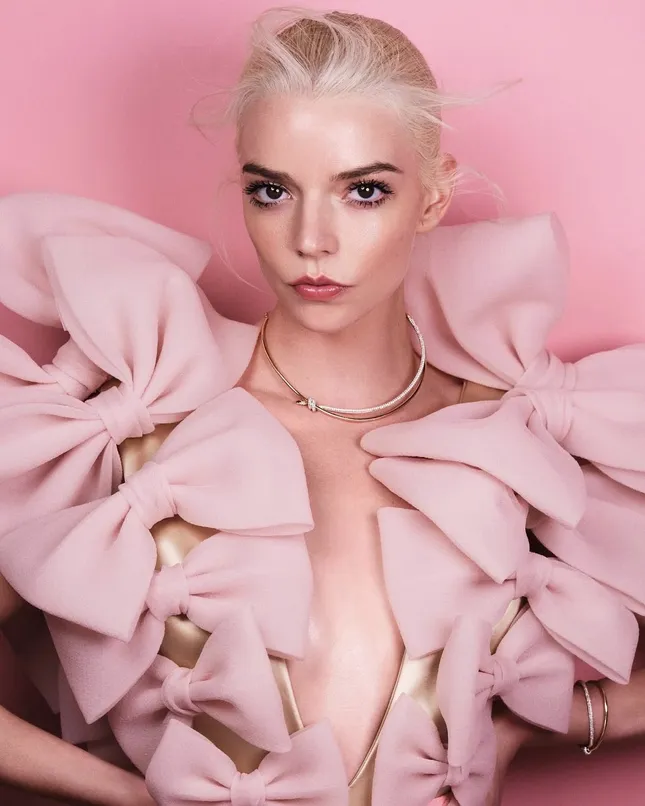 Elle Japan Cover JAN24