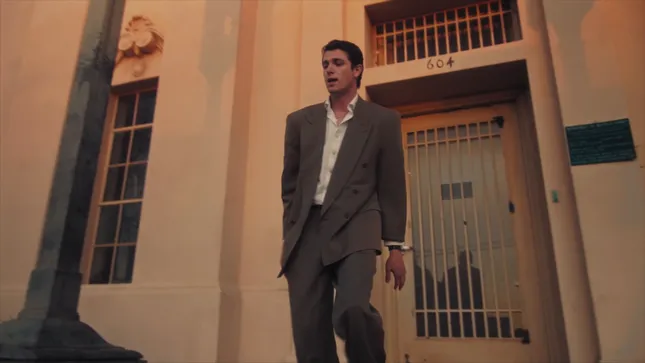 KLAS - “Richard Gere”