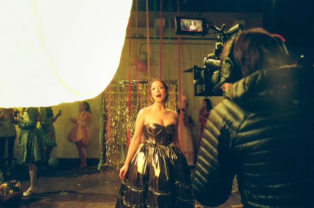 Laufey Silver Lining BTS
