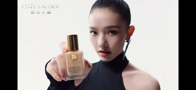 Estee Lauder DW - International Campaign