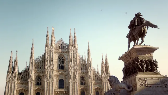 GLOSSIP - Milano Commercial
