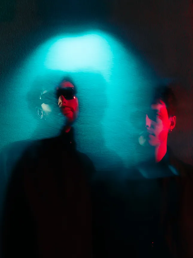 Chalk- Press Photos/ live performance