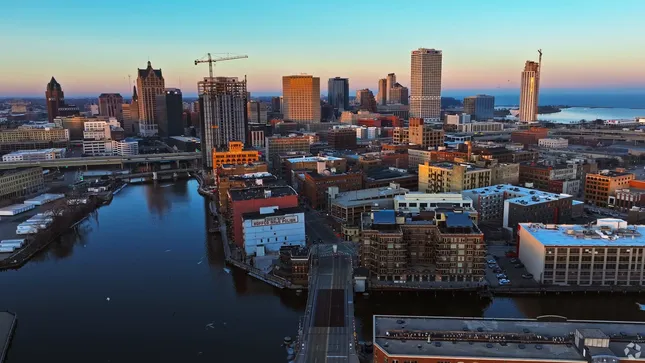 Milwaukee City Video