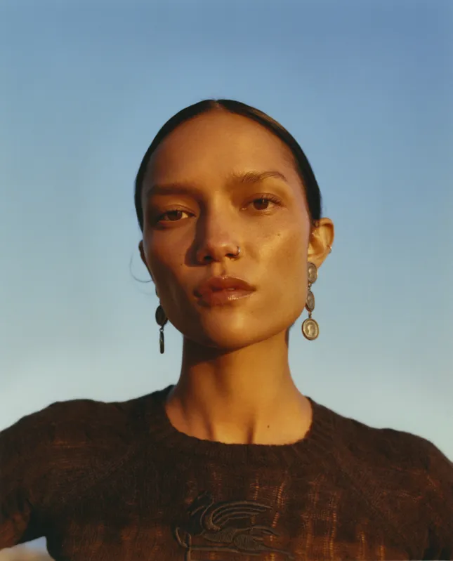 Editorial - Charlotte Carey