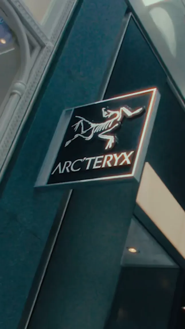 ARC’TERYX — BROOKFIELD