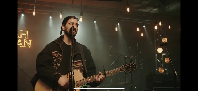 City session S01- Noah Kahan