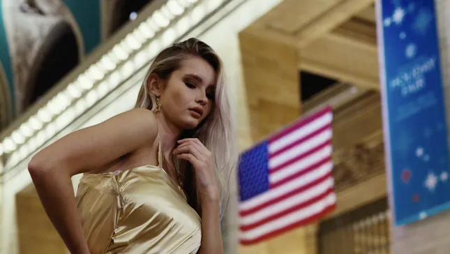 ISMAELINA: Timeless, Custom Gowns