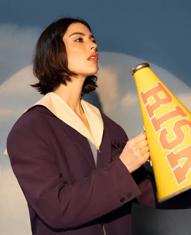 ART DEPT - Gracie Abrams