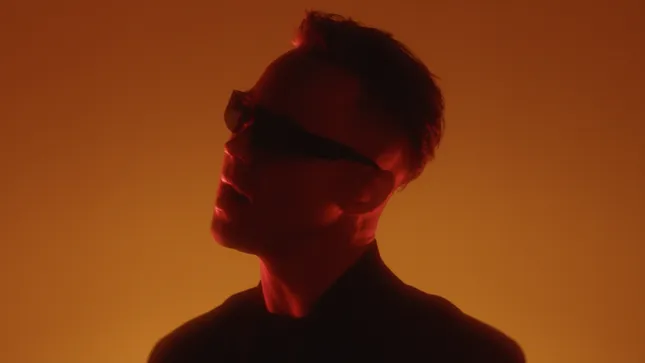 Artem Pivovarov – 8 Miracle