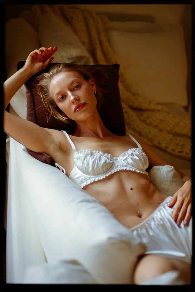 Olesya in White
