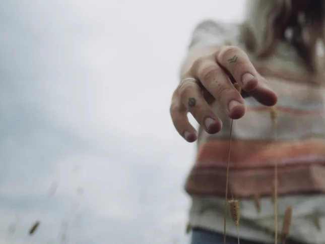 Marion Woodseth - Bleed