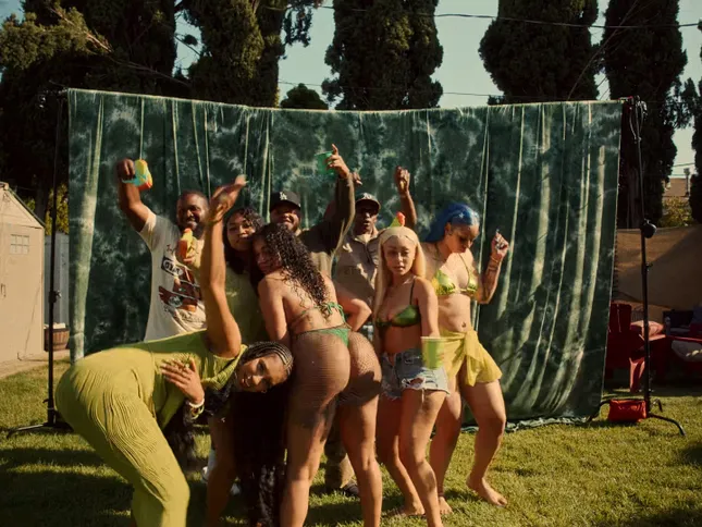 Bring Her 2 The Party - @7thestar (OUT NOW)