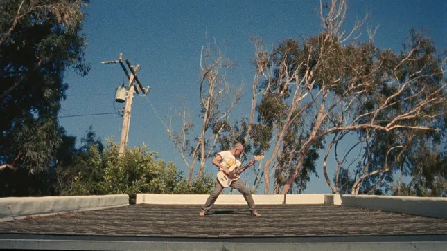 Fender × Flea