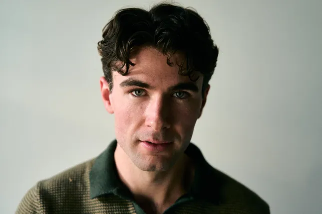 Tut Gregory (Headshots)