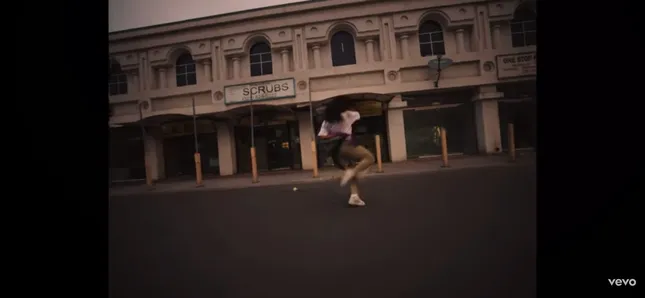 donSMITH “Right Away” Visual