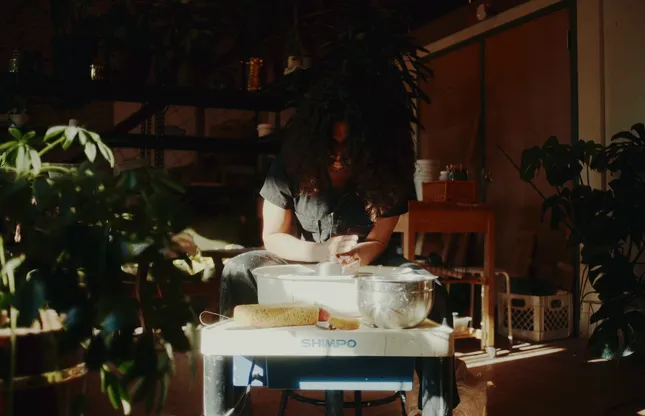 Dara Schuman Ceramics x ESMÈ