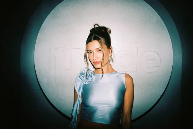 Hailey Bieber / Rhode event