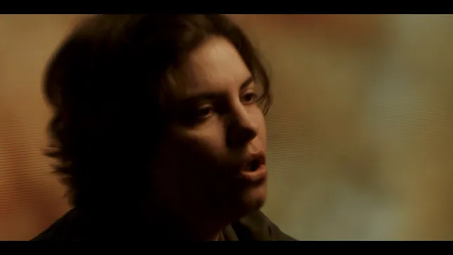 Georgi Kay “Medicine”