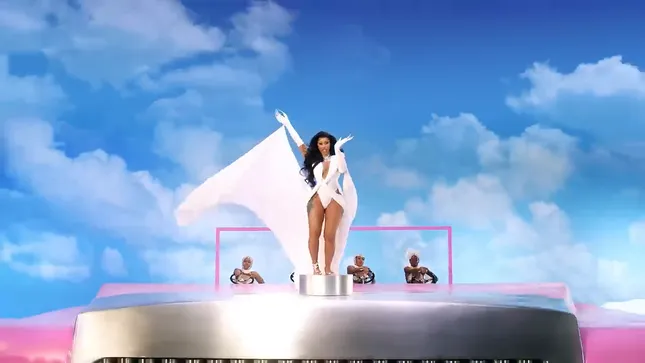 Cardi B- Up