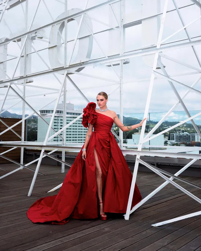 BVLGARI : Cara Delevingne