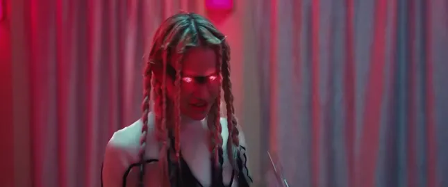 BELLA POARCH - DOLLS (OFFICIAL MUSIC VIDEO)