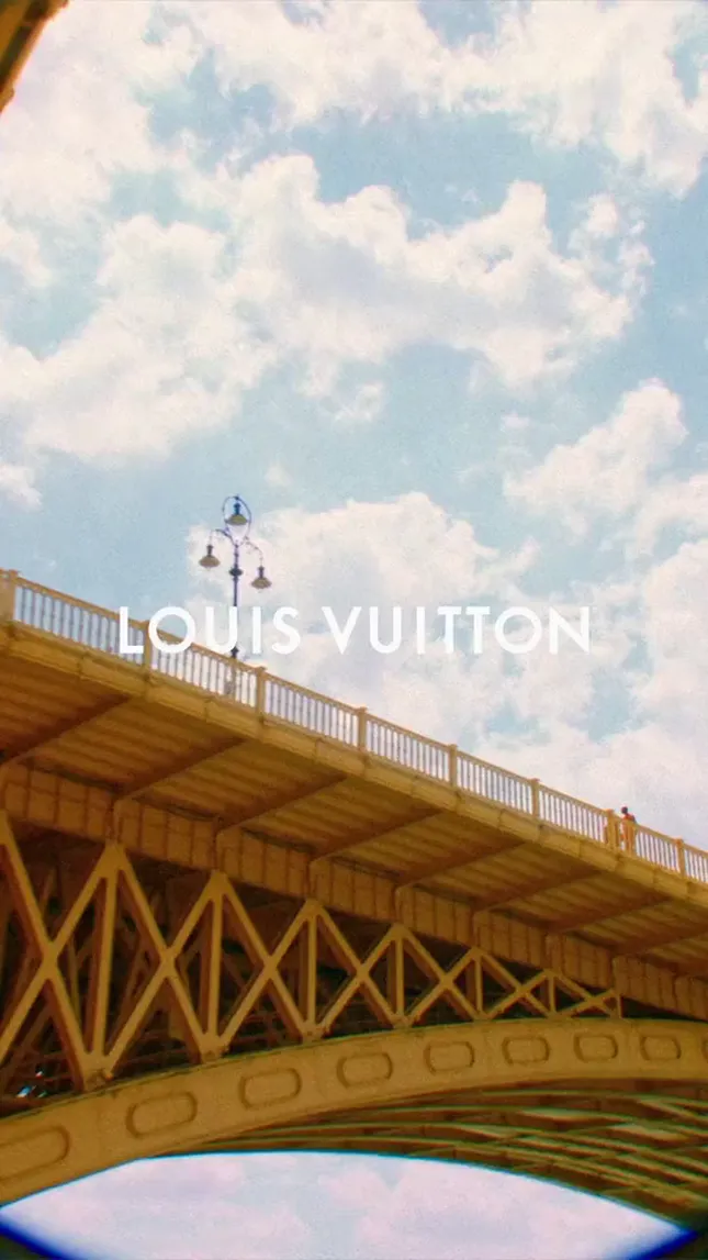 LOUIS VUITTON - Esoteric signatures