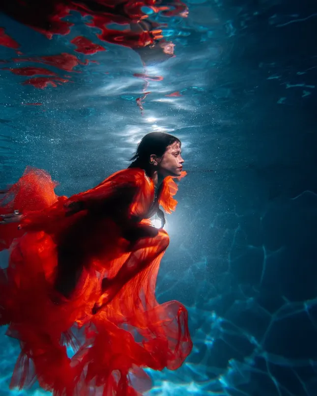 Donatella Under Water