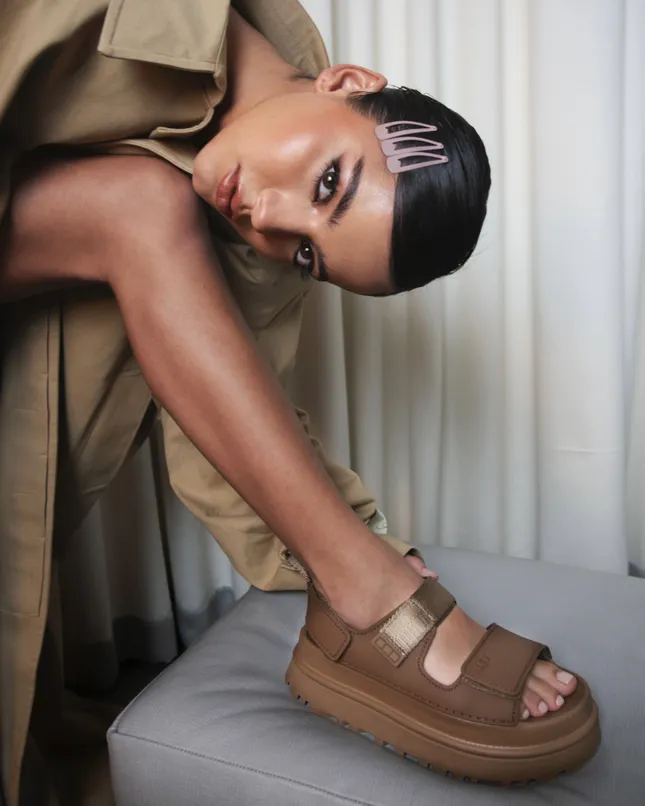 UGG