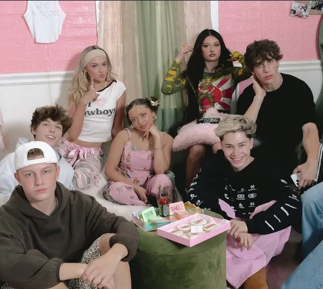 girl talk S2 Episode 54