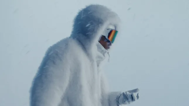 Converse x Shai - Winter Red