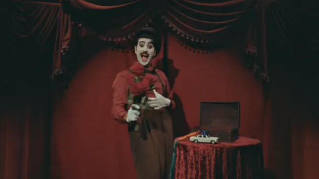 Bruno Major ‘The Show Must Go On’