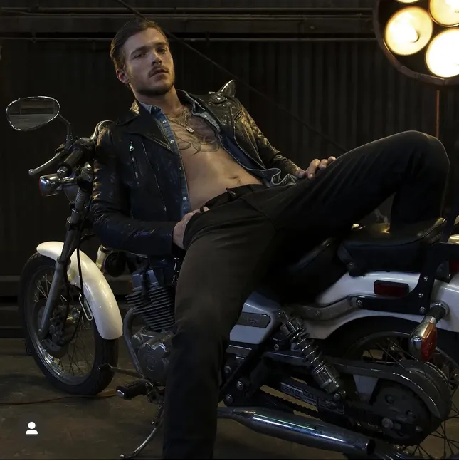 GQ