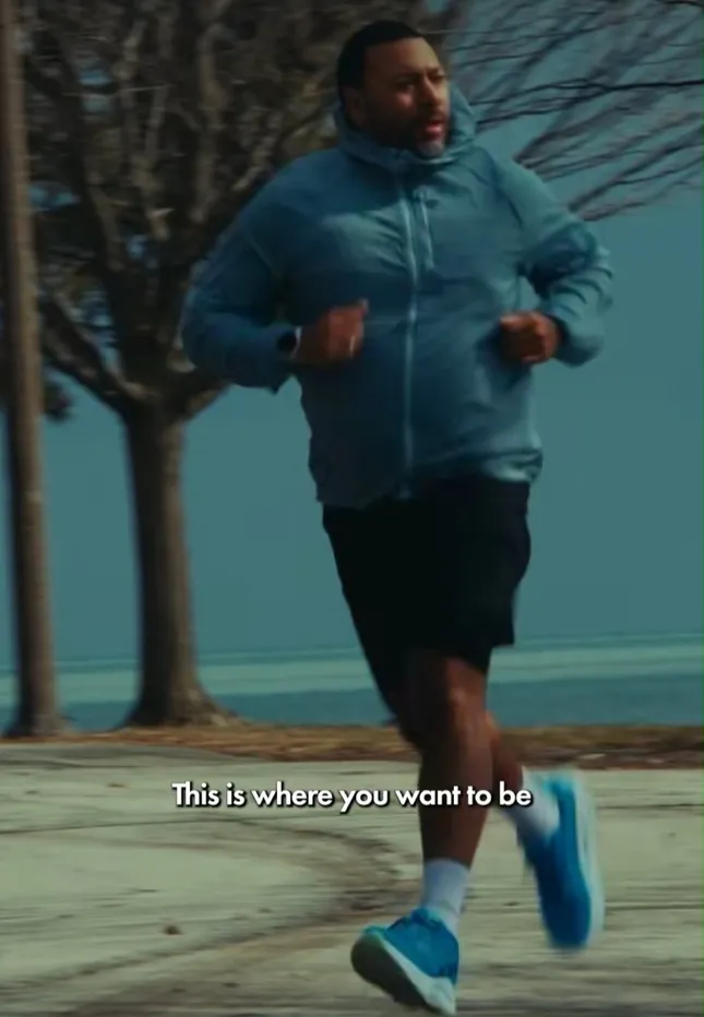 Lace up your Clifton 10 and come along for a running tour of Chicago.