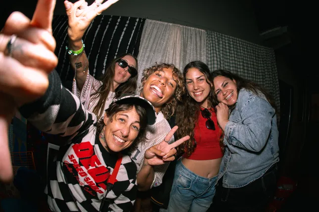 Wet Hot Grl Swirl Summer