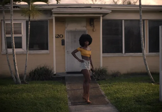 Meet me in the 305 - Busy B (Music Video)