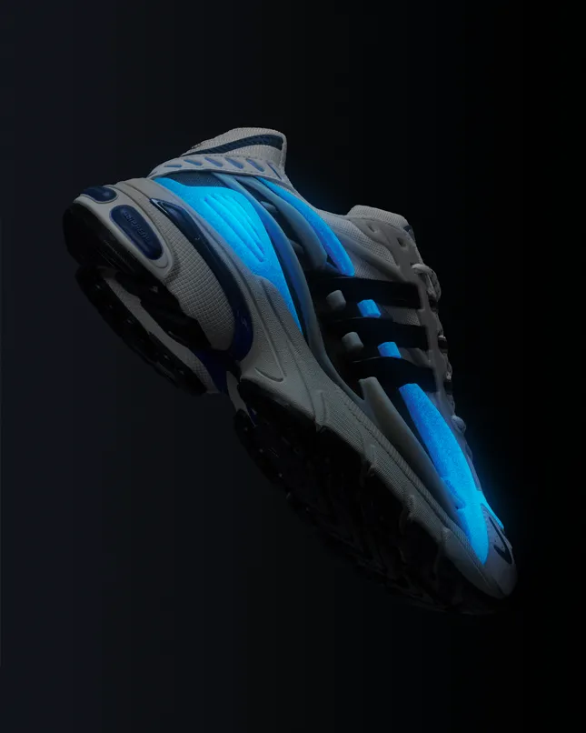 Pharell x Adidas Allstar Jellyfish Ecomm Retouch / GFX