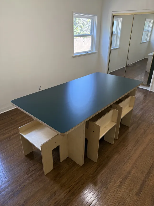 Burly Table for Usal