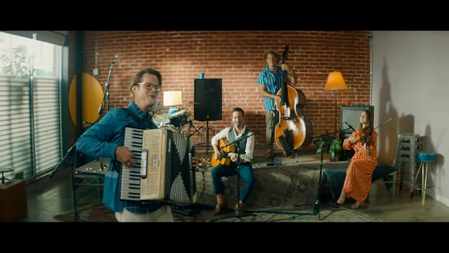 Easy Ahead x Calendly