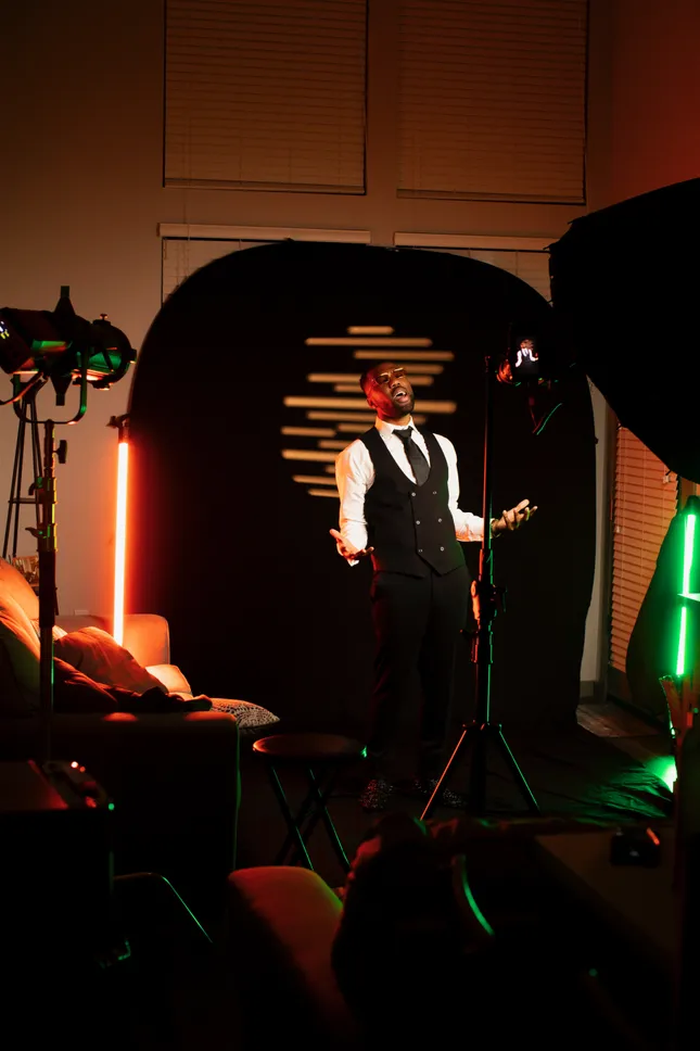 Artist Oke Junior -Styled photoshoot.