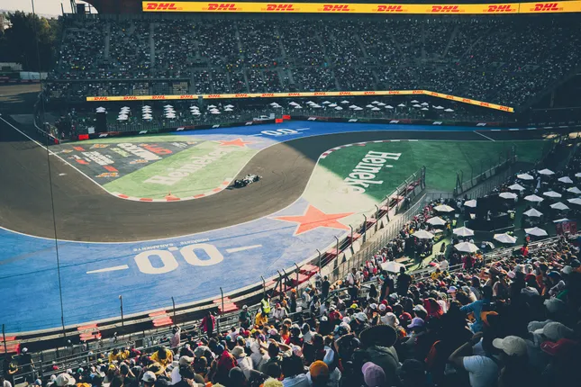 F1 Volcán - Photo editing