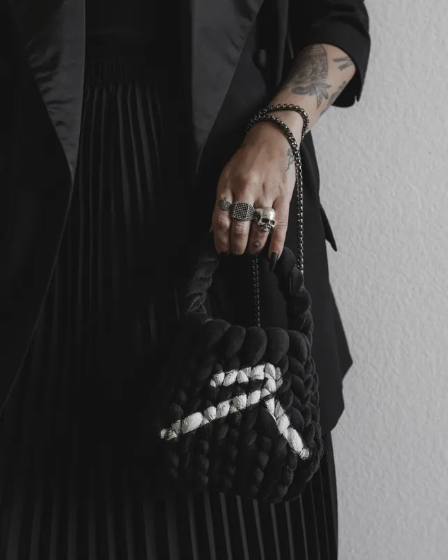 Reina Young x Lady Maximo collab