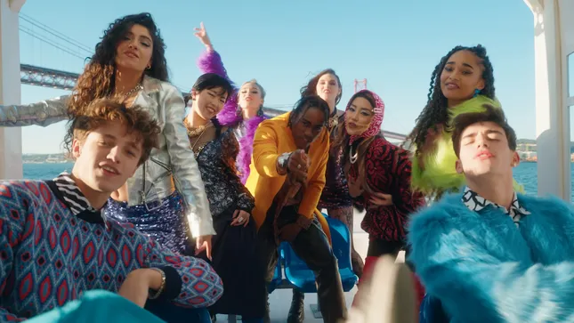 Now United - Holiday (Official Music Video)