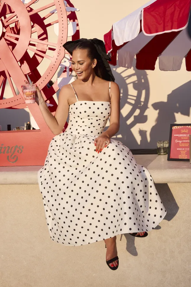 Chrissy Teigen x Cravings