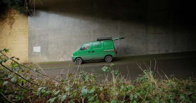 "Into the Van" MOTUL
