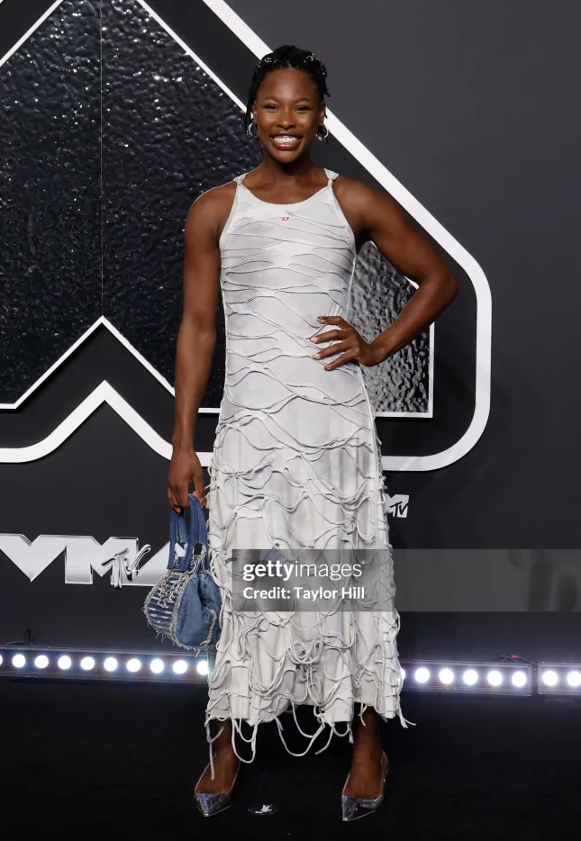 Ashleigh Johnson x VMAS