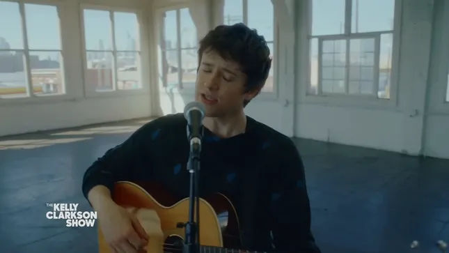 Alec Benjamin - Sacrifice Tomorrow (live at the Kelly Clarkson Show)