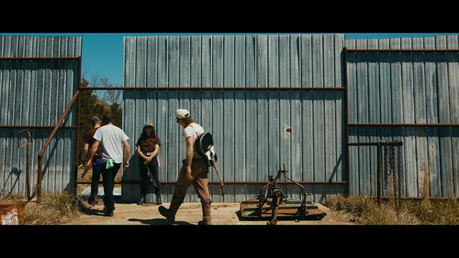 Nick Shoulders "Won't Fence Us In"