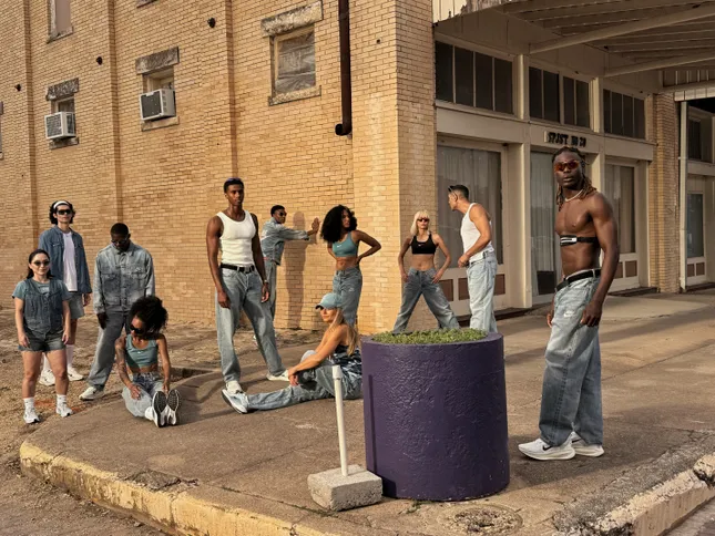 Nike x Levi’s BLUE ARC COUNTY